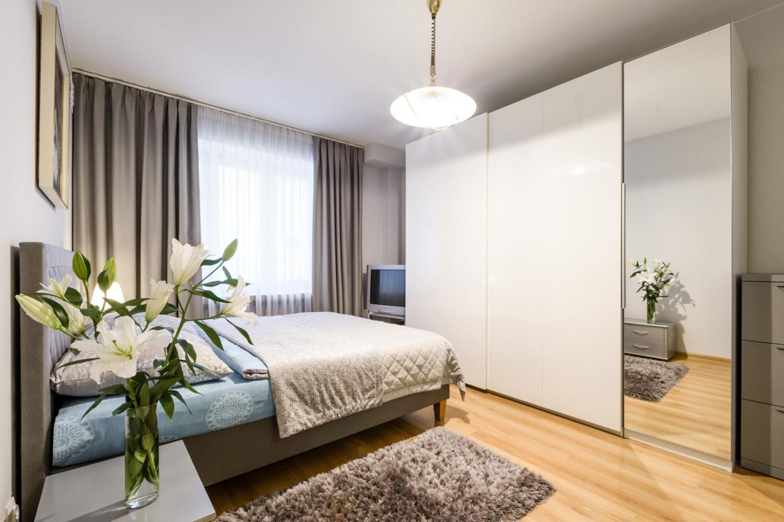 Nr 1 Europa22 Centrum Apartment Old Town Warsaw Stare Miasto Historyczna Kamienica Umiejscowiona W Zabytkowej Czesci Warszawy Obok Parku Multimedialnego I Barbakanu Parking 24H Sniadanie Opcjonaln Breakfast Optional Check In From 14 Pm Parter Ground Luaran gambar