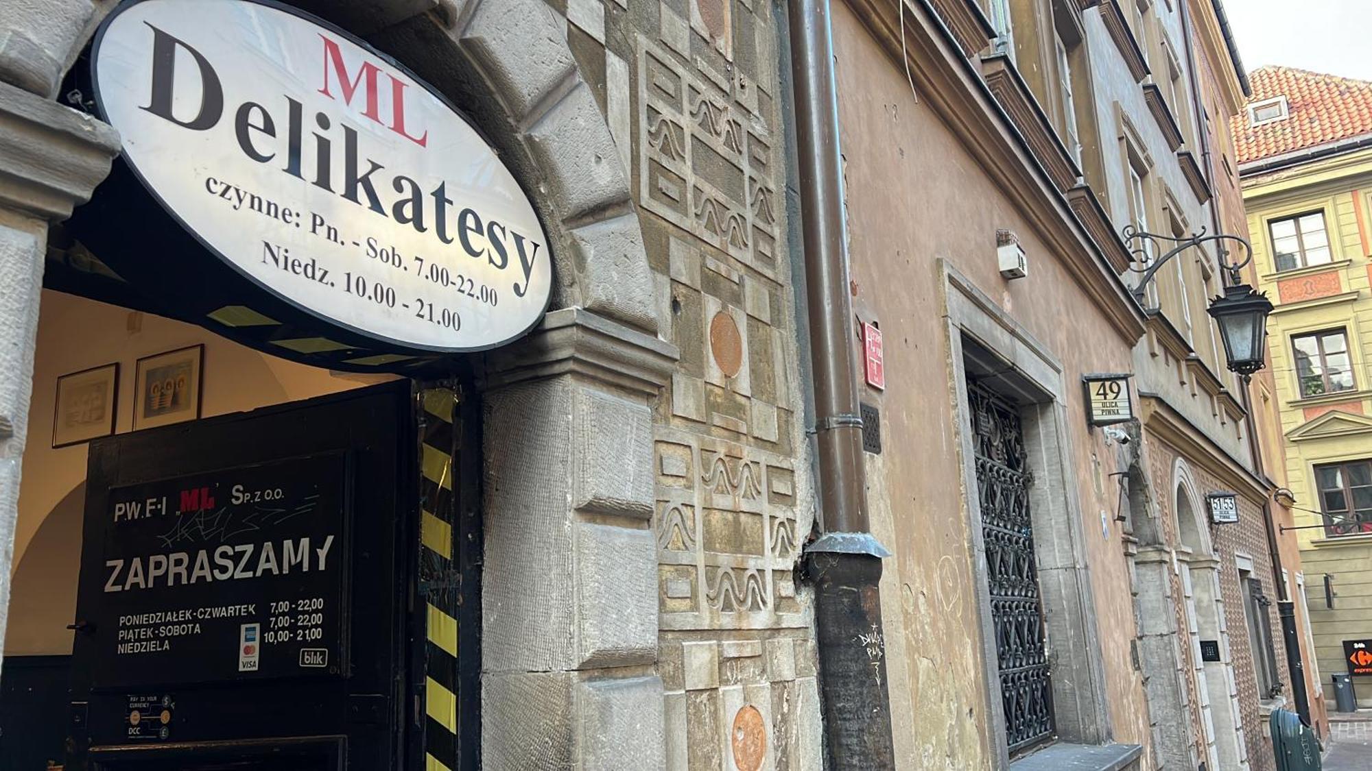 Nr 1 Europa22 Centrum Apartment Old Town Warsaw Stare Miasto Historyczna Kamienica Umiejscowiona W Zabytkowej Czesci Warszawy Obok Parku Multimedialnego I Barbakanu Parking 24H Sniadanie Opcjonaln Breakfast Optional Check In From 14 Pm Parter Ground Luaran gambar