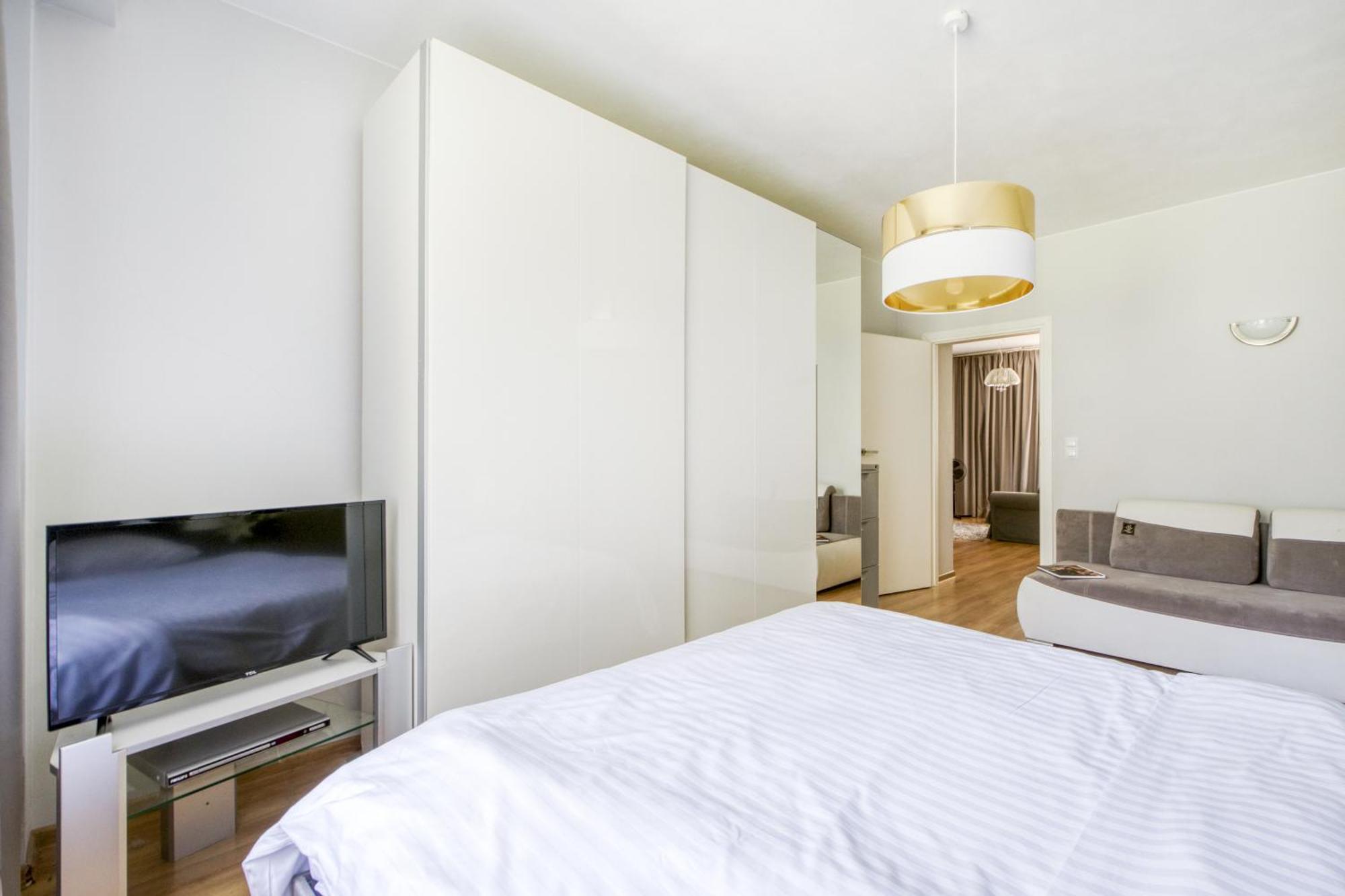 Nr 1 Europa22 Centrum Apartment Old Town Warsaw Stare Miasto Historyczna Kamienica Umiejscowiona W Zabytkowej Czesci Warszawy Obok Parku Multimedialnego I Barbakanu Parking 24H Sniadanie Opcjonaln Breakfast Optional Check In From 14 Pm Parter Ground Luaran gambar