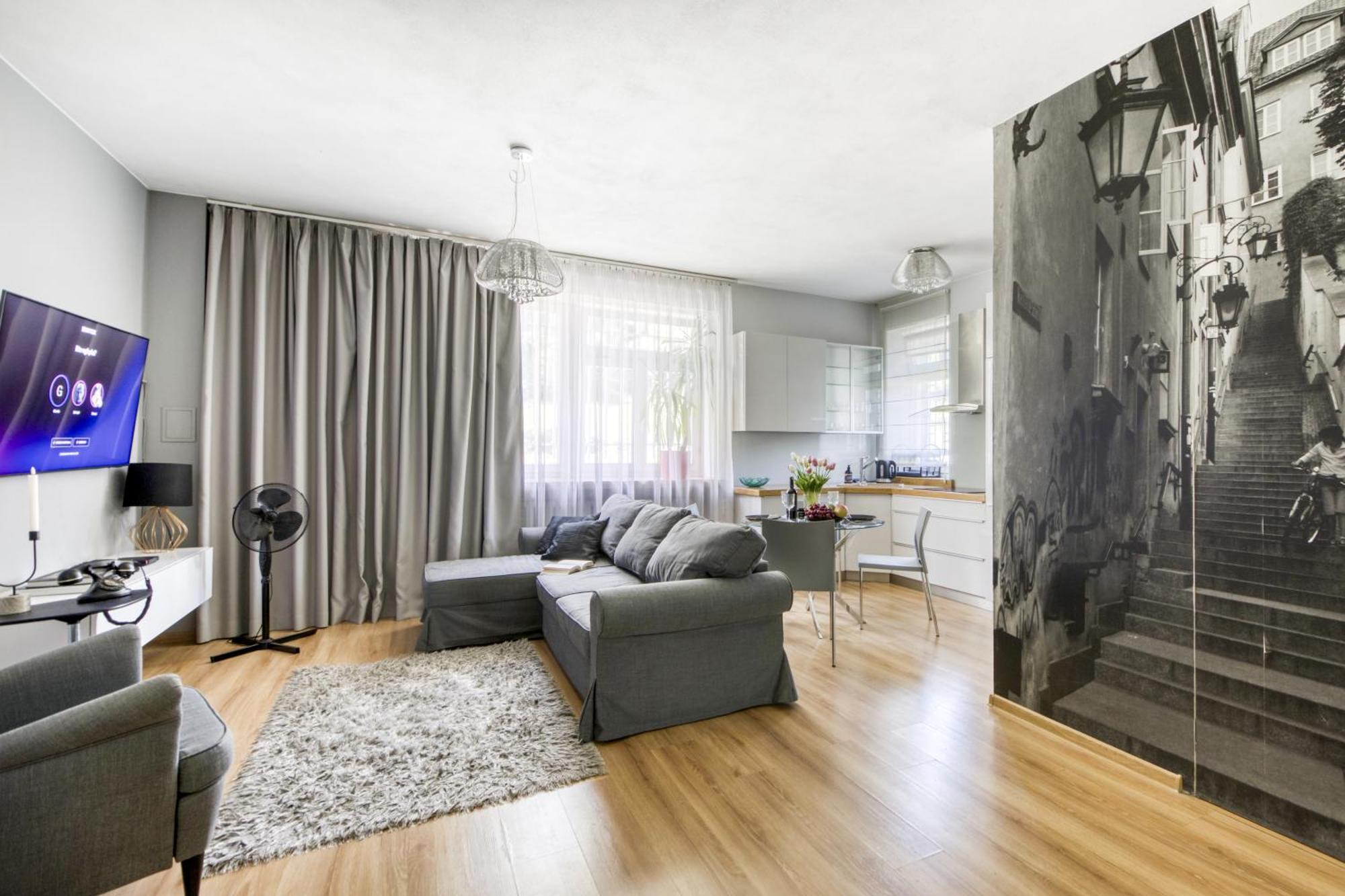 Nr 1 Europa22 Centrum Apartment Old Town Warsaw Stare Miasto Historyczna Kamienica Umiejscowiona W Zabytkowej Czesci Warszawy Obok Parku Multimedialnego I Barbakanu Parking 24H Sniadanie Opcjonaln Breakfast Optional Check In From 14 Pm Parter Ground Luaran gambar